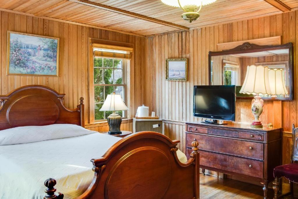 The Castle Bed And Breakfast Ocracoke Kültér fotó