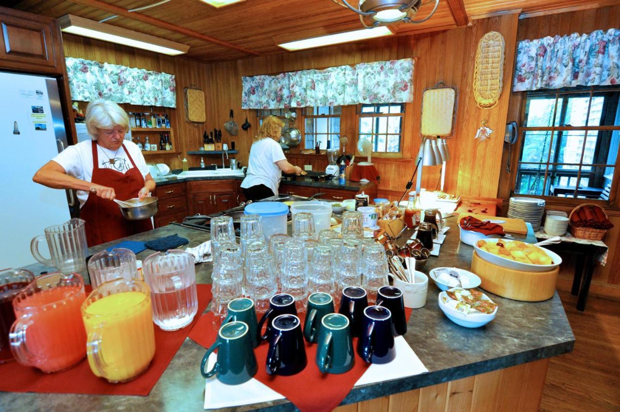 The Castle Bed And Breakfast Ocracoke Kültér fotó